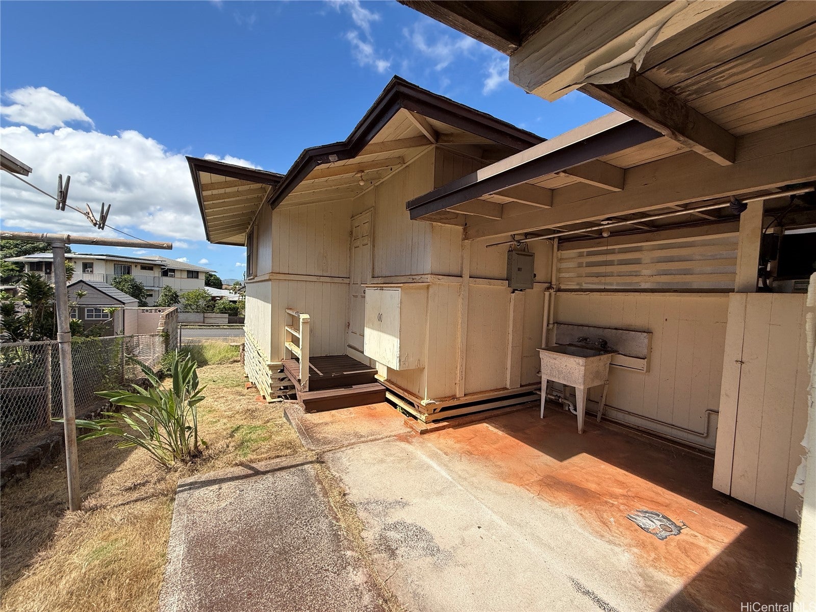 1248 Hoohulu Street