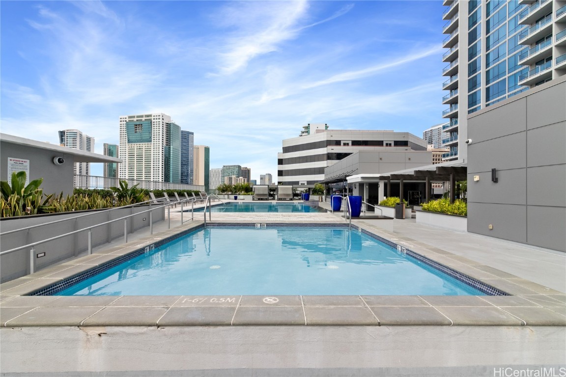 The Central Ala Moana Condominium