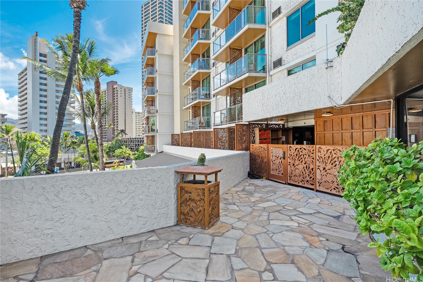 2045 Kalakaua Avenue 118