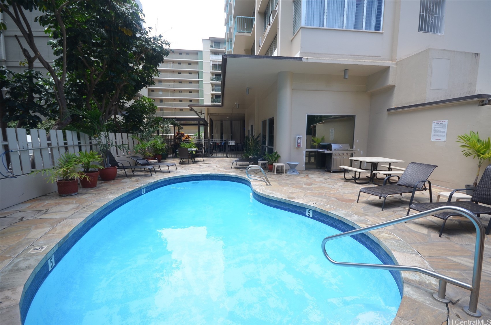 444 Kanekapolei Street 905
