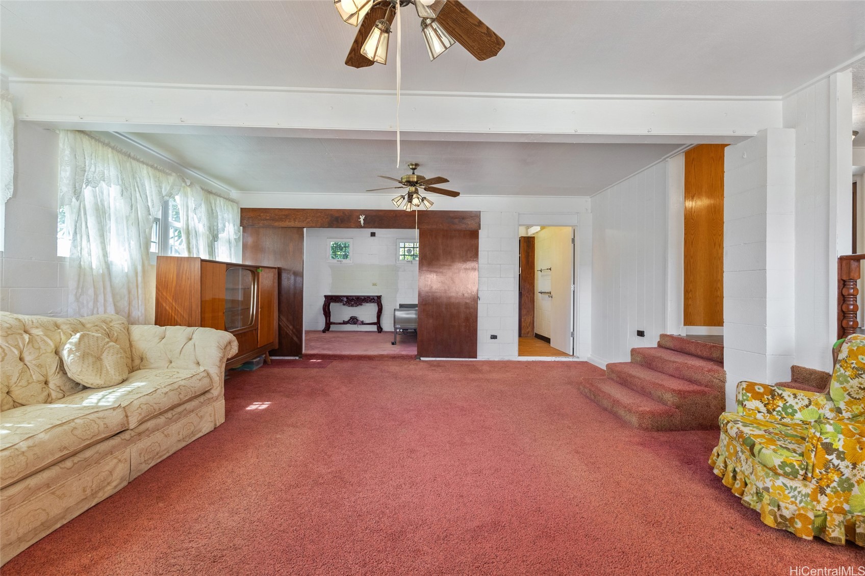 67-186 Kanoena Street