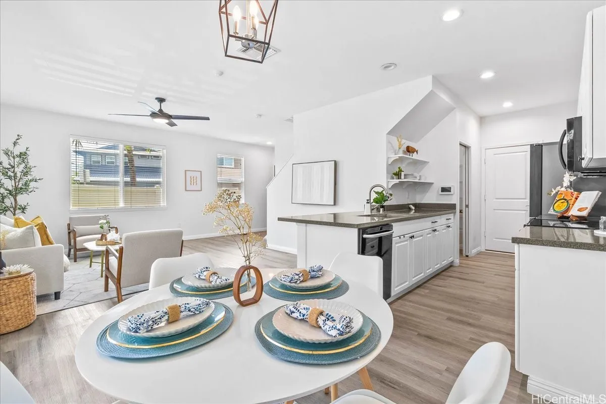 Ewa Beach, Hawaii 96706, United States, 4 Bedrooms Bedrooms, ,3 BathroomsBathrooms,Residential,Active,128194