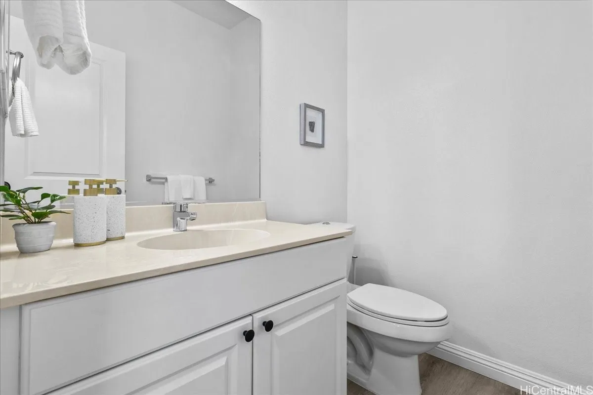 Ewa Beach, Hawaii 96706, United States, 4 Bedrooms Bedrooms, ,3 BathroomsBathrooms,Residential,Active,128194