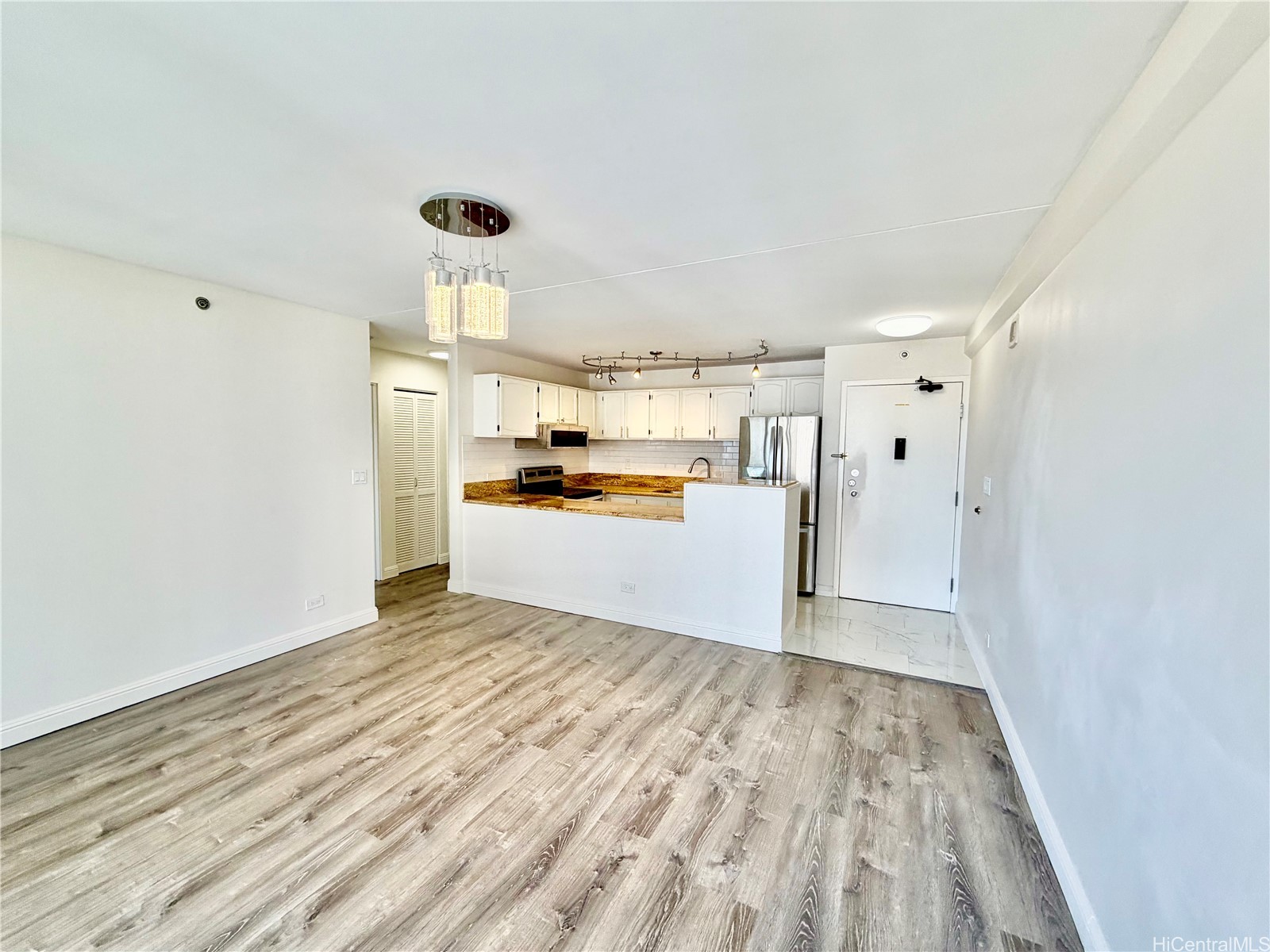 2522 Date Street 1204