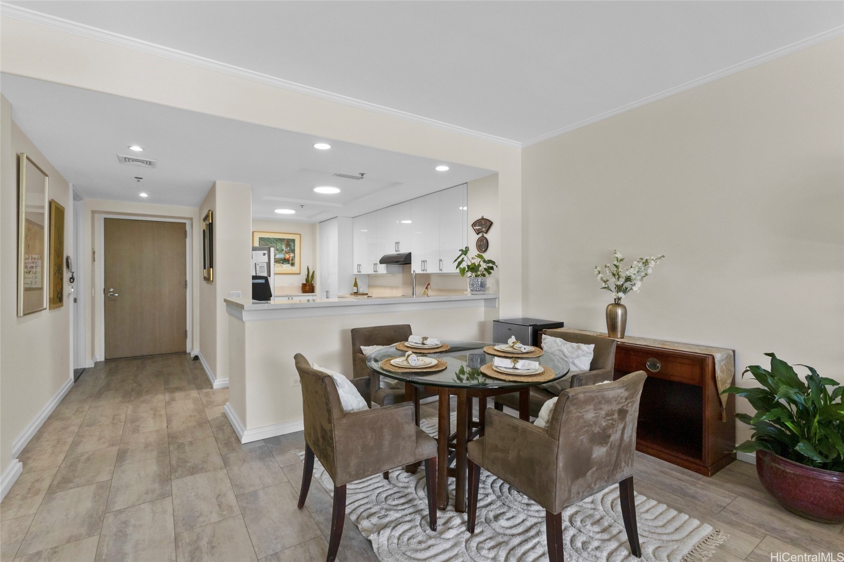 1 Keahole Place 3310