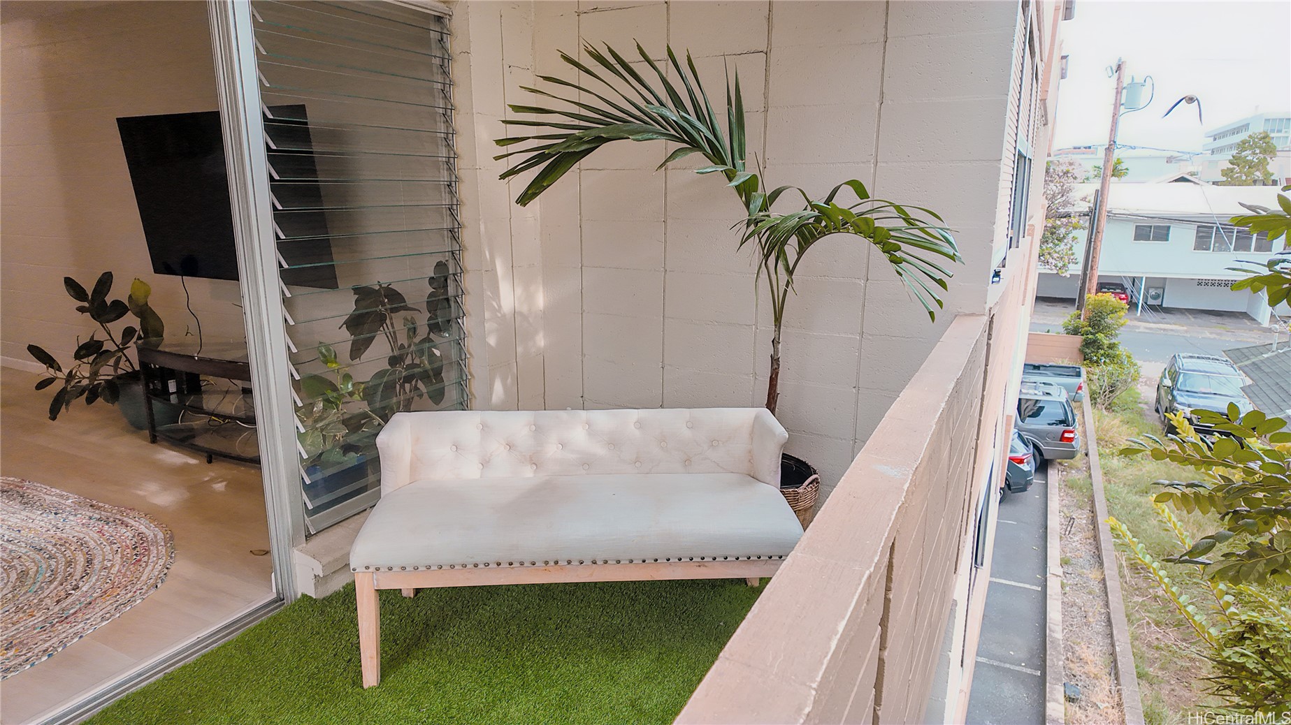 1548 Liholiho Street 305