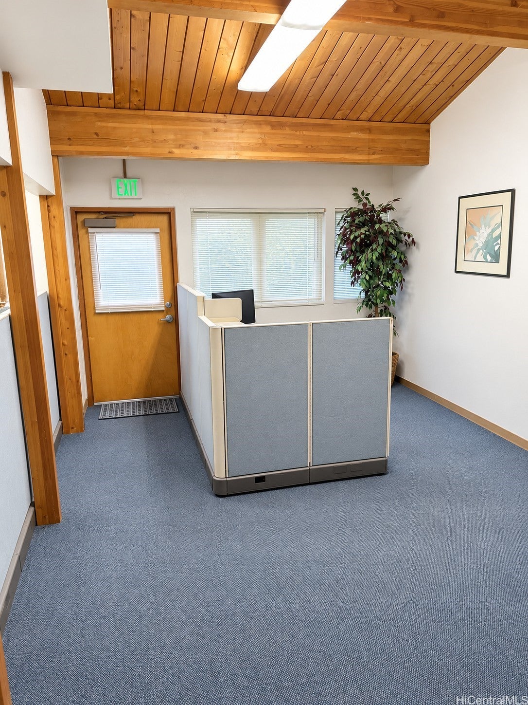 320 Uluniu Street 3