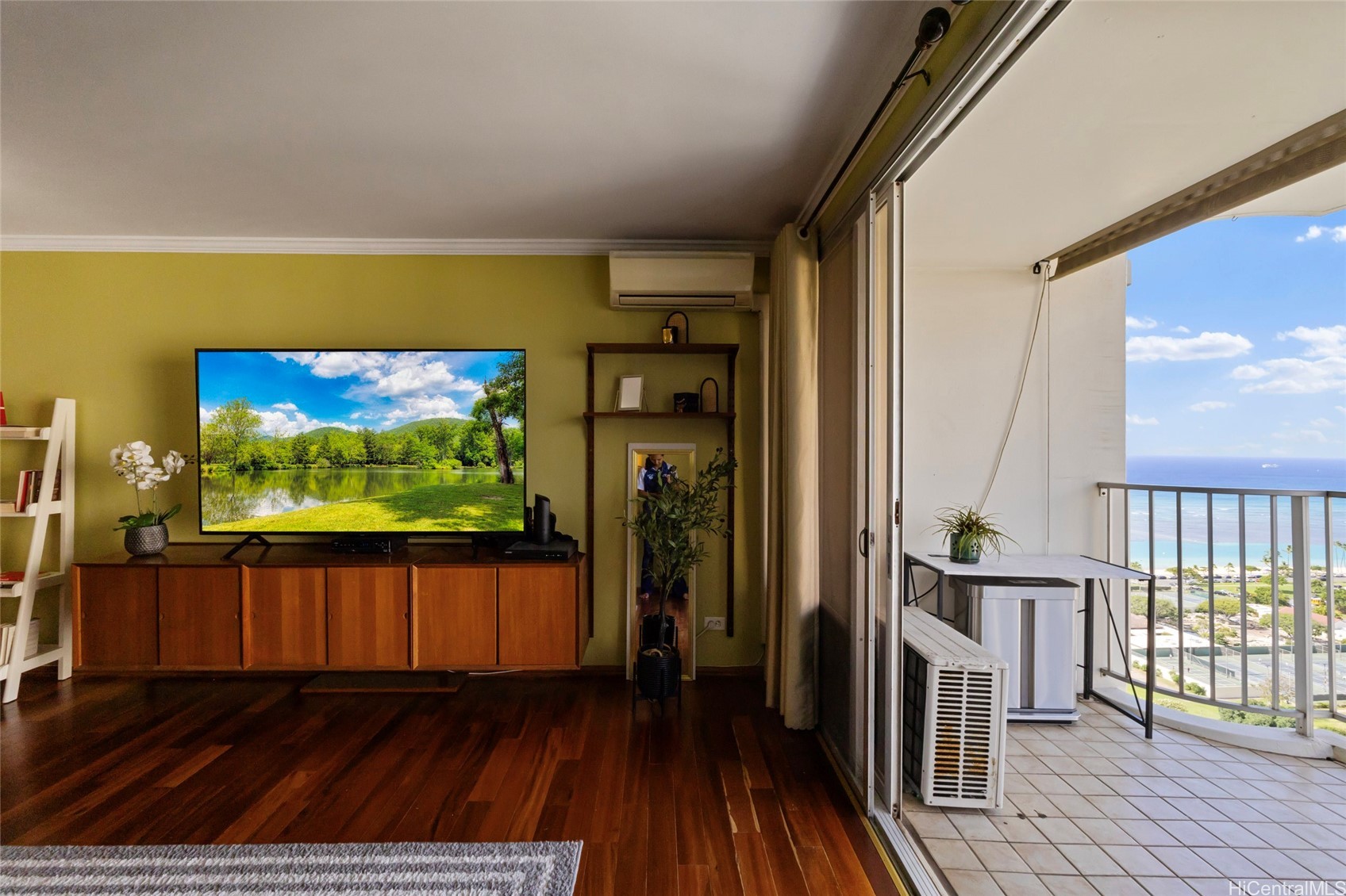 1350 Ala Moana Boulevard 2711