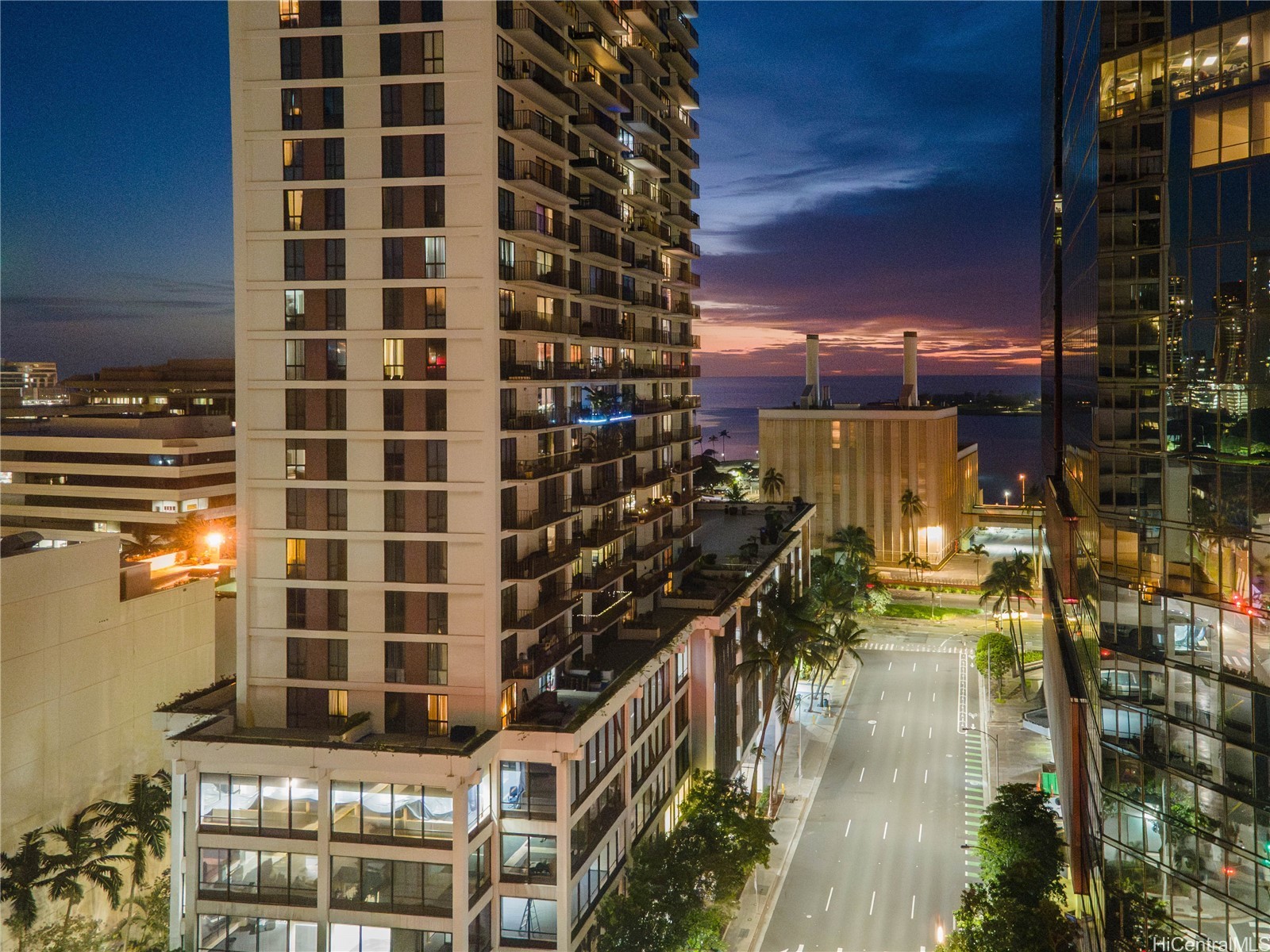 Harbor Square Condominium