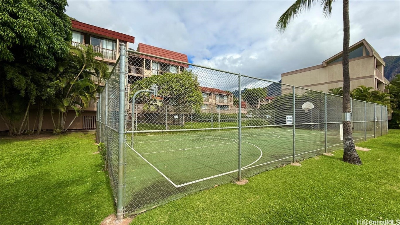 Makaha Valley Pltn Townhouse