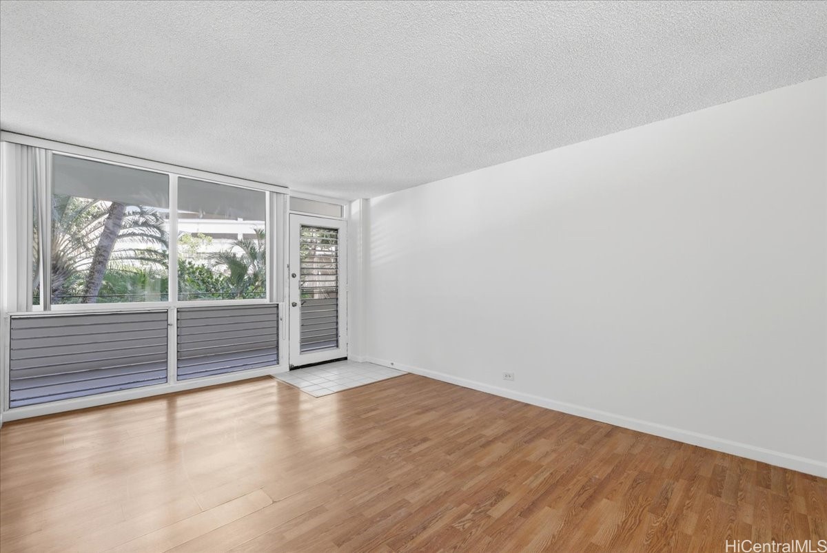 425 Ena Road 207B