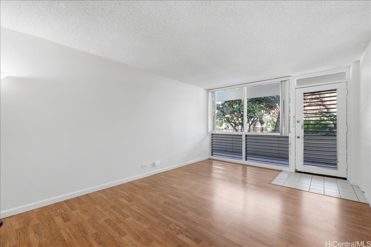 425 Ena Road 207B