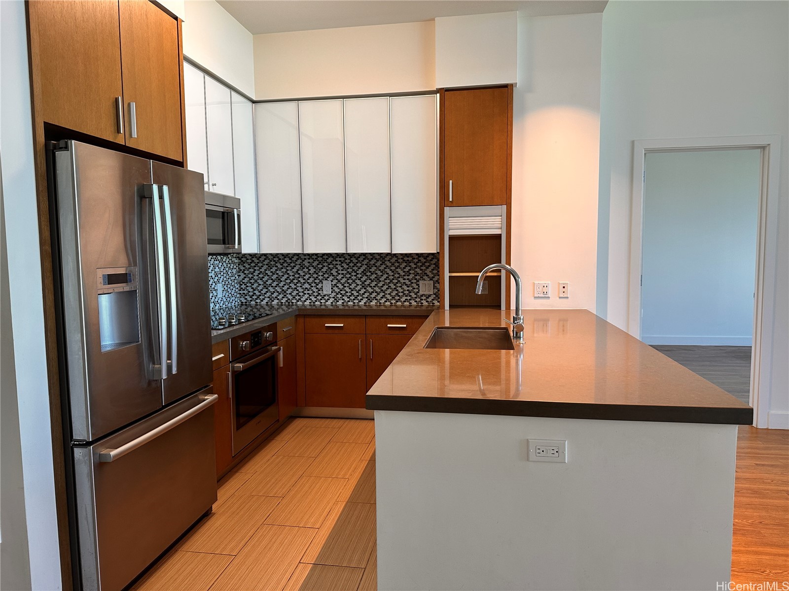 600 Ala Moana Boulevard 603