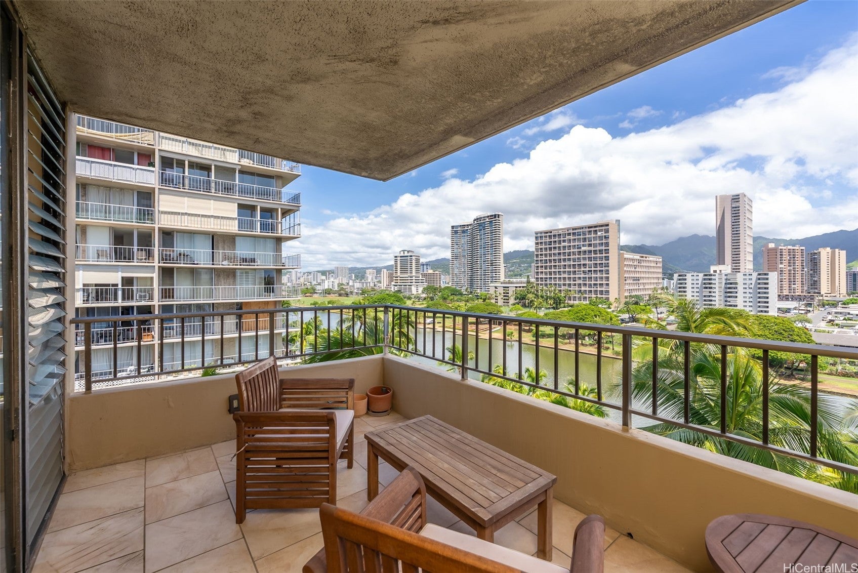 2121 Ala Wai Boulevard 1001
