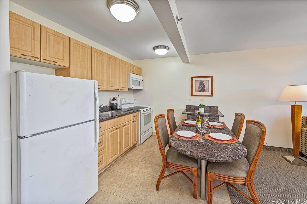 229 Paoakalani Avenue 3011 (NUC)