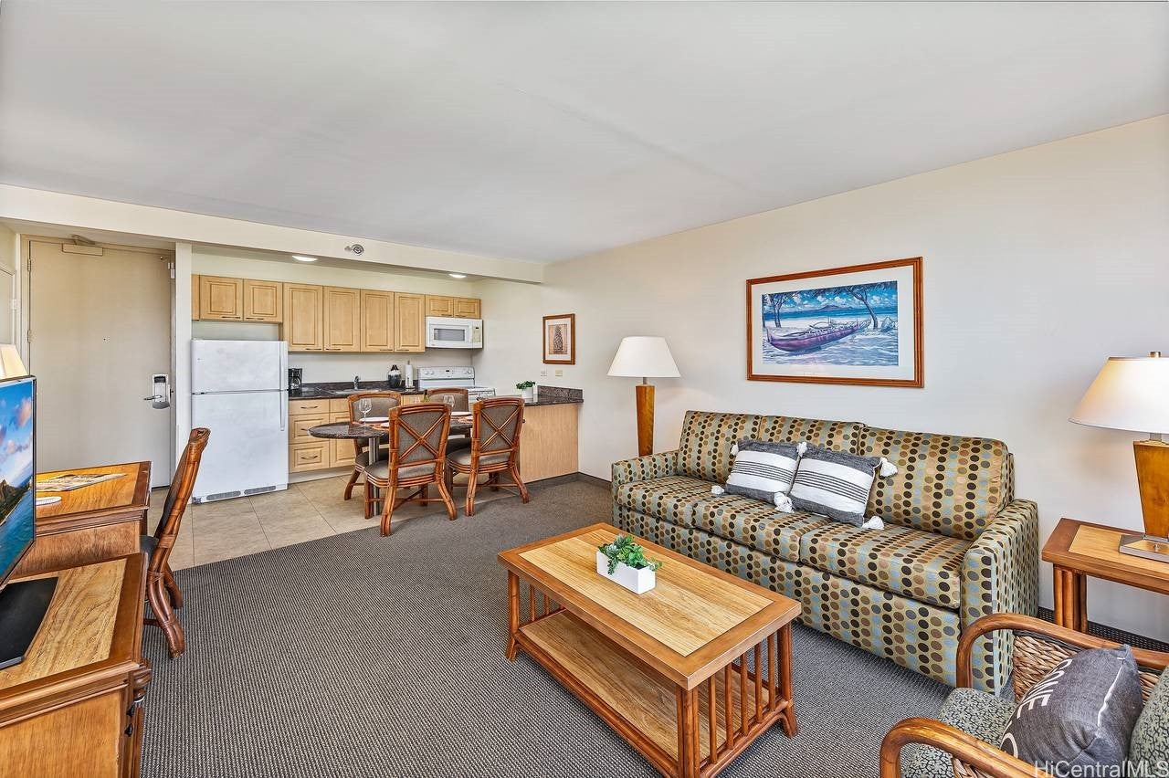 229 Paoakalani Avenue 3011 (NUC)