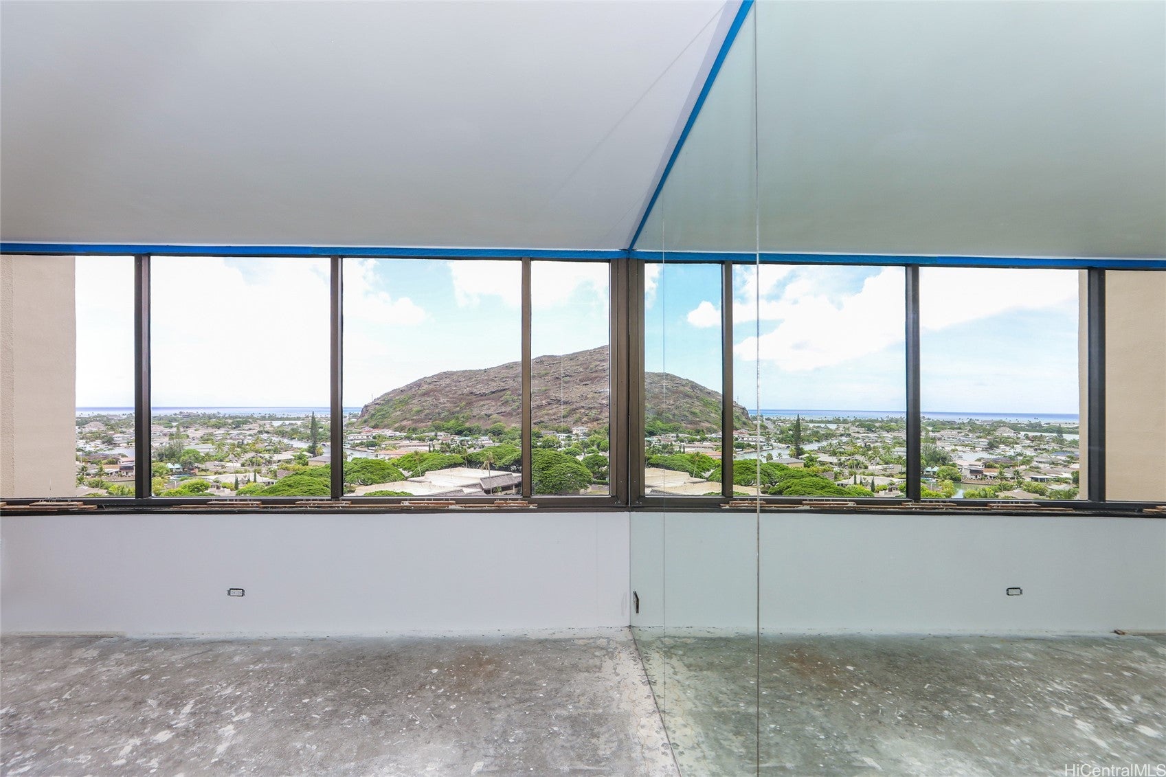 555 Hahaione Street 10C