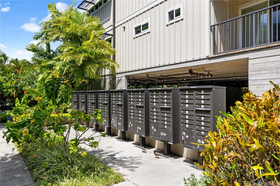 Ka Malanai At Kailua Condominium