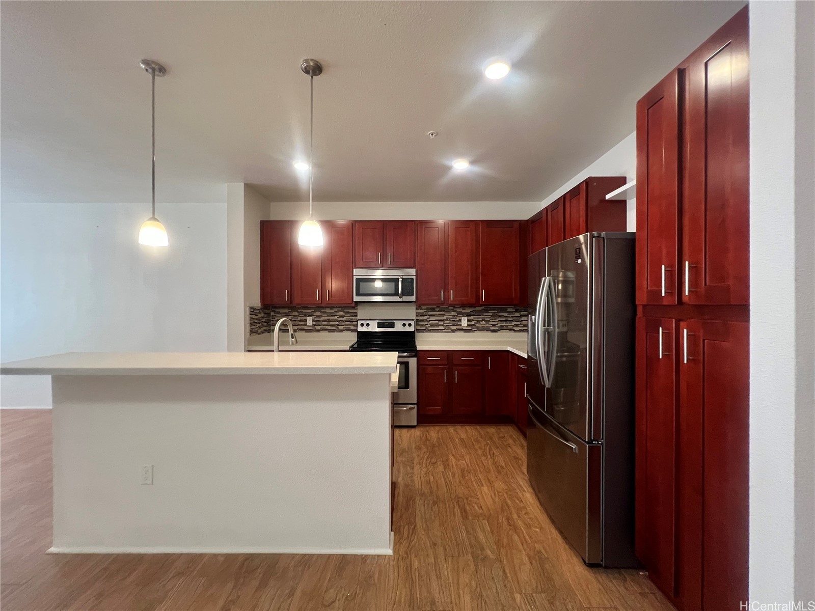 550 Kamaaha Avenue 1005