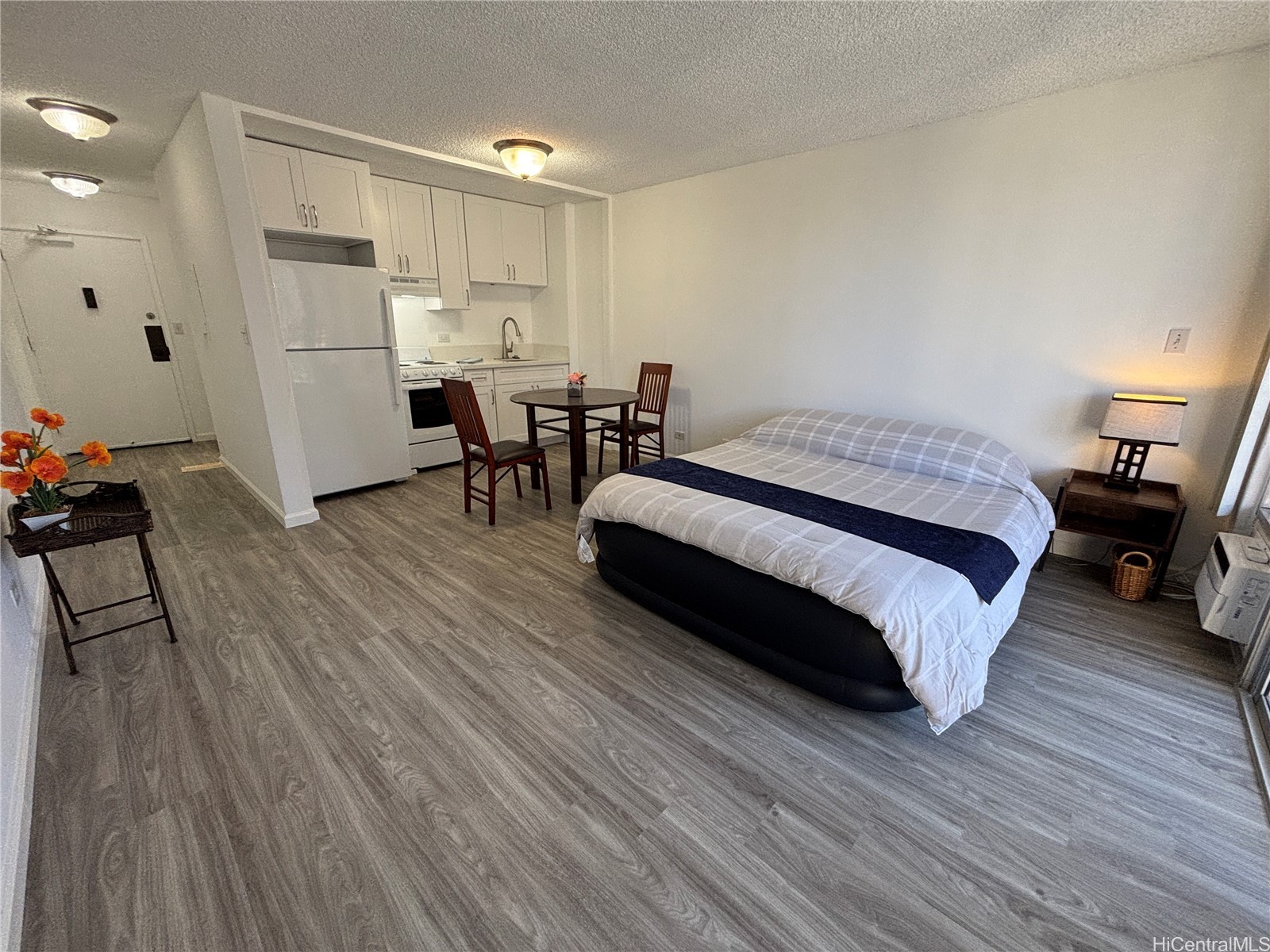 2345 Ala Wai Boulevard 1006