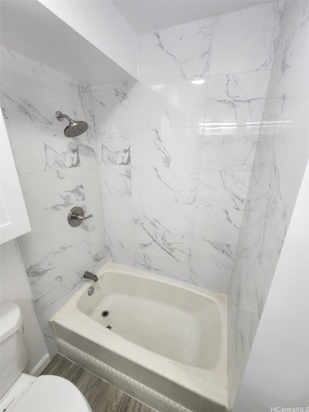 2345 Ala Wai Boulevard 1006