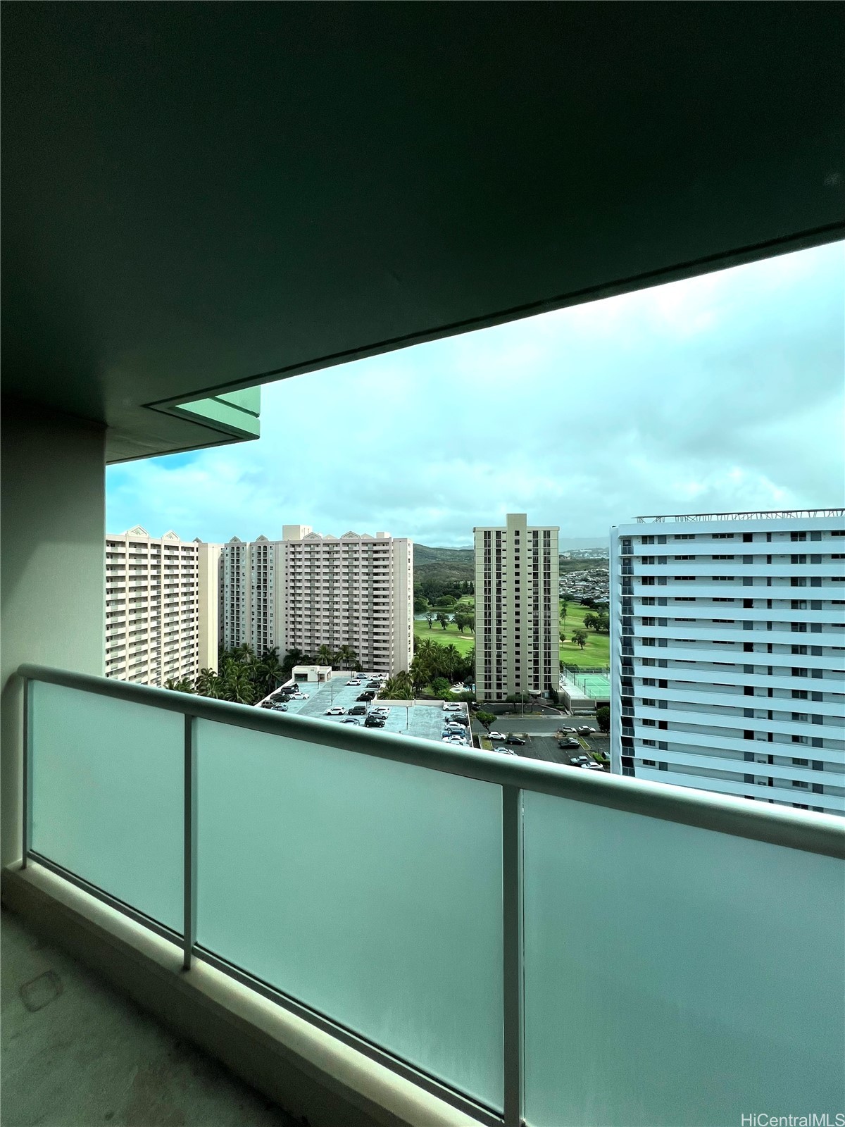Country Club Village 6 Condominium