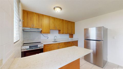 Photo of 39 Hialoa Street #303, Honolulu, HI 96817 (MLS # 202604447)
