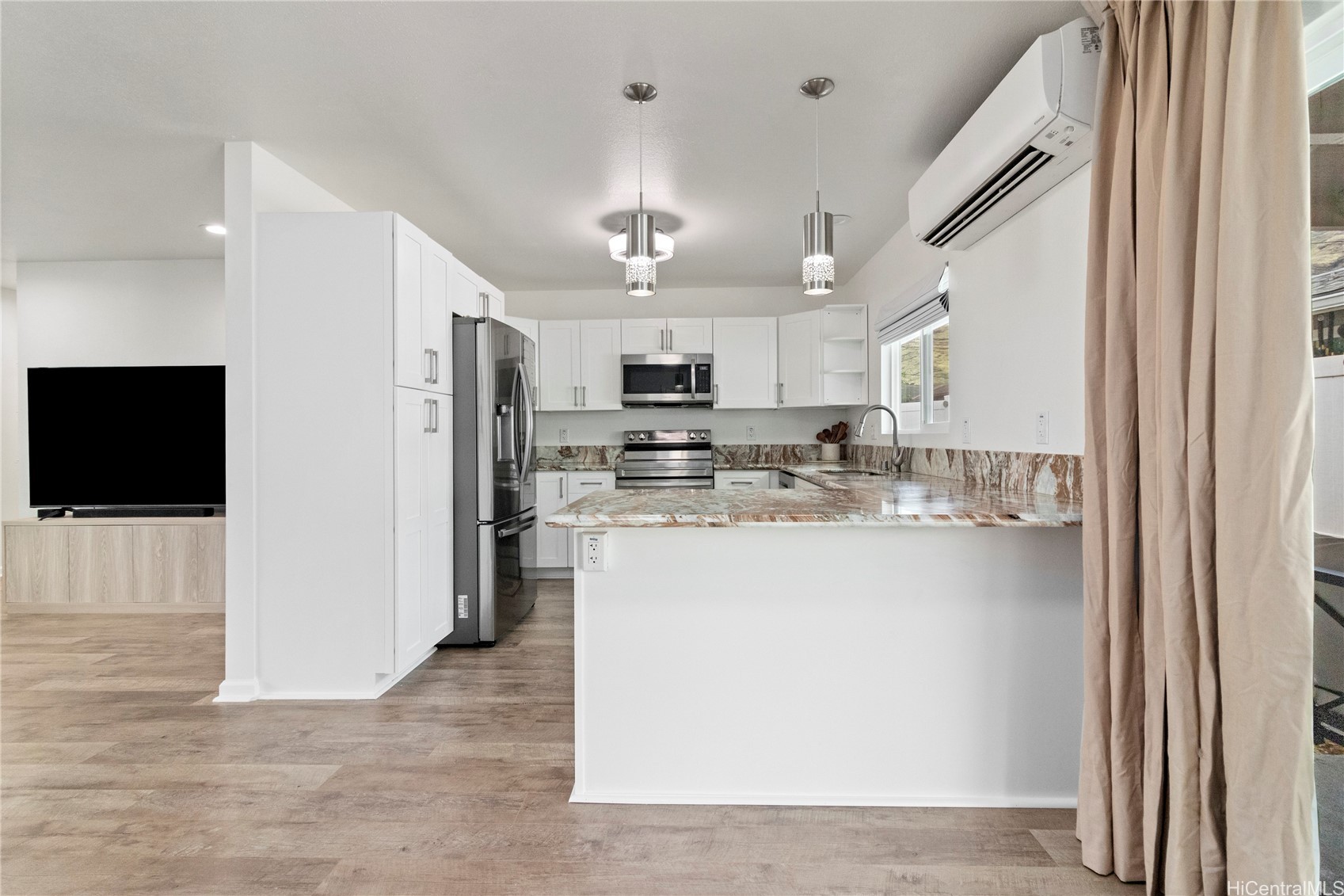 84-792 Lahaina Street