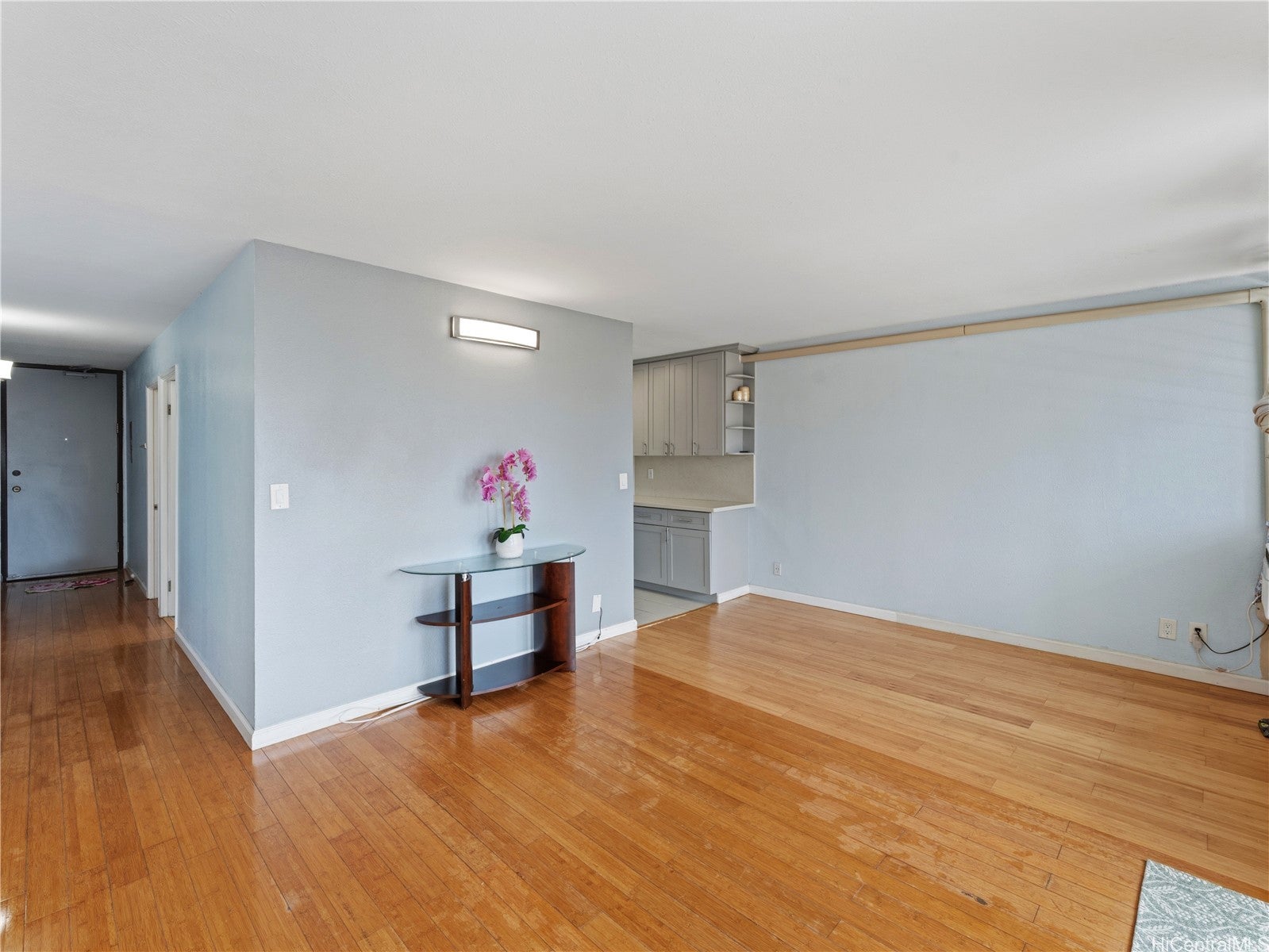 2092 Kuhio Avenue 1105