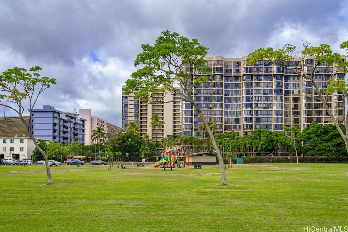 Lakeside Coronet Condominium