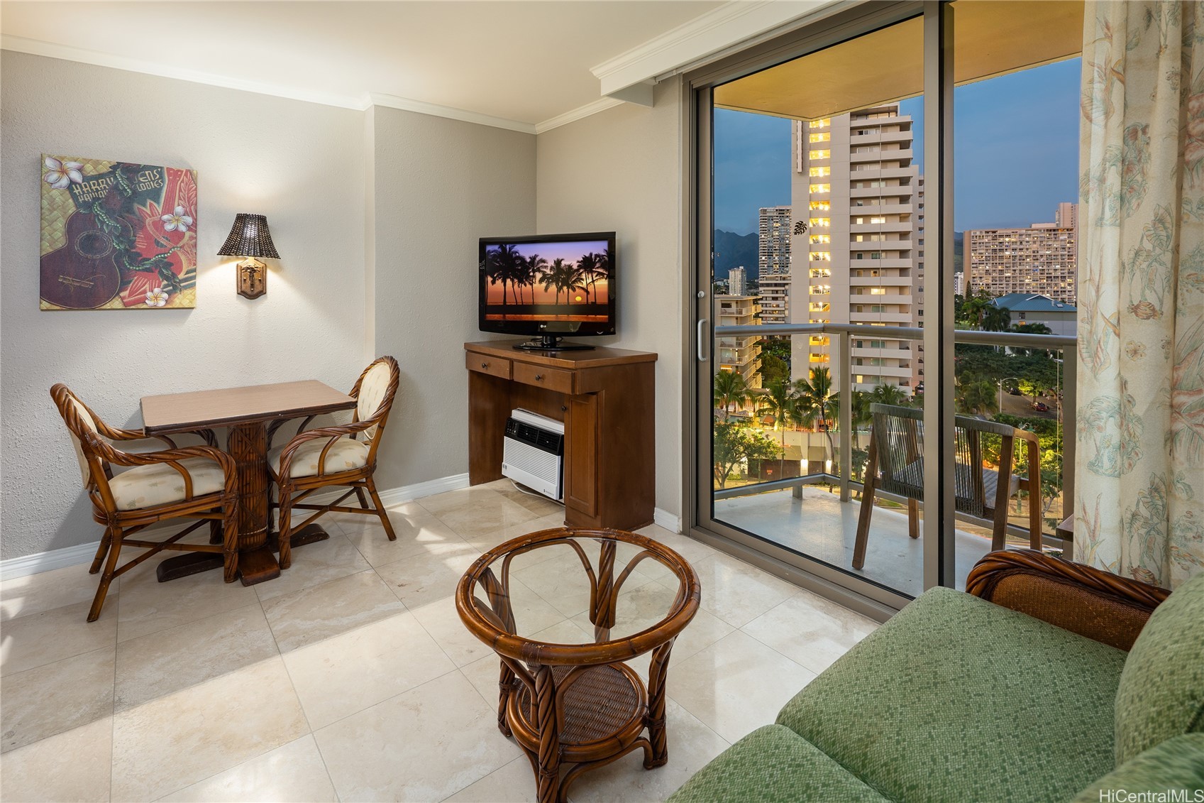 2045 Kalakaua Avenue 618