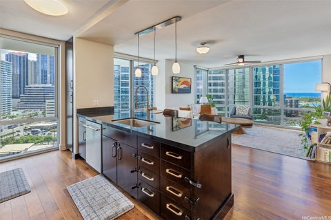 Photo of 1189 Waimanu Street #1405, Honolulu, HI 96814 (MLS # 202616775)