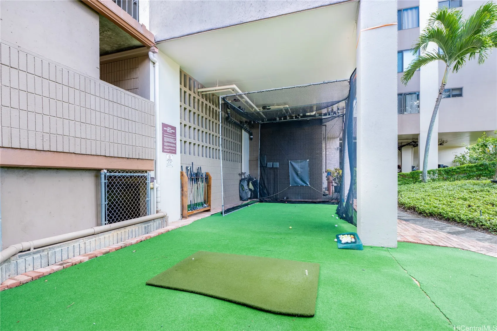 Aiea, Hawaii 96701, United States, 2 Bedrooms Bedrooms, ,2 BathroomsBathrooms,Residential,Active,136226