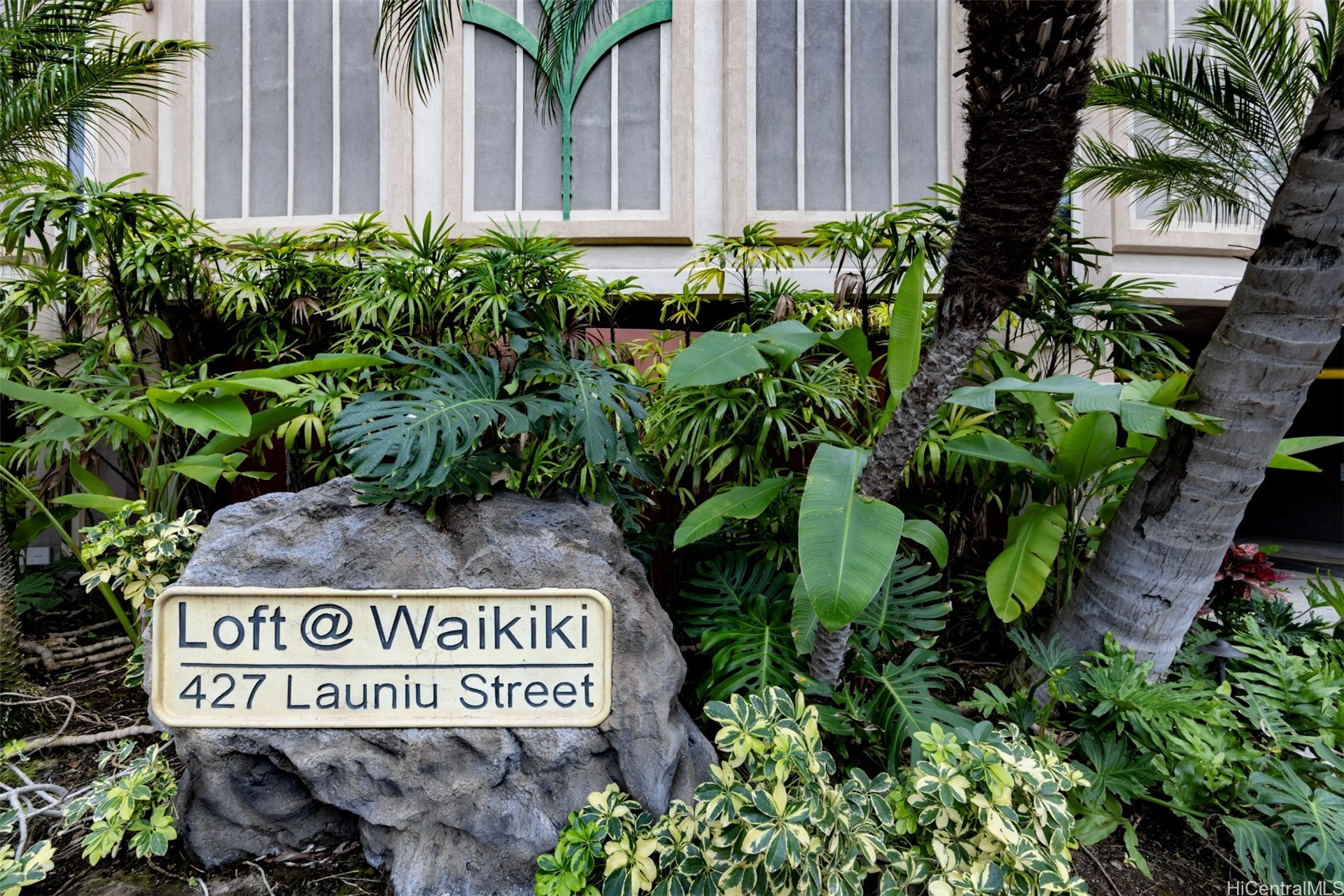 Loft At Waikiki Condominium