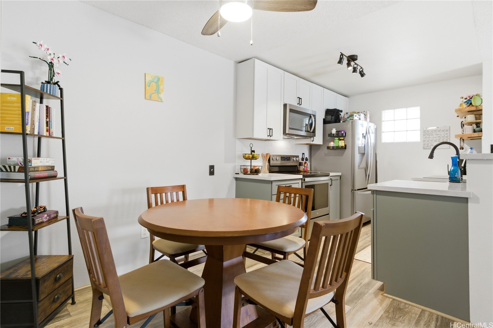 91-1207 Kaneana Street 6J