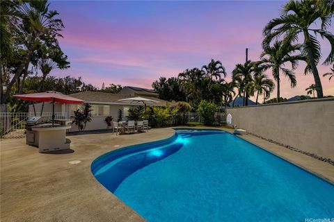 Photo of 676 Mokapu Road, Kailua, HI 96734 (MLS # 202522041)