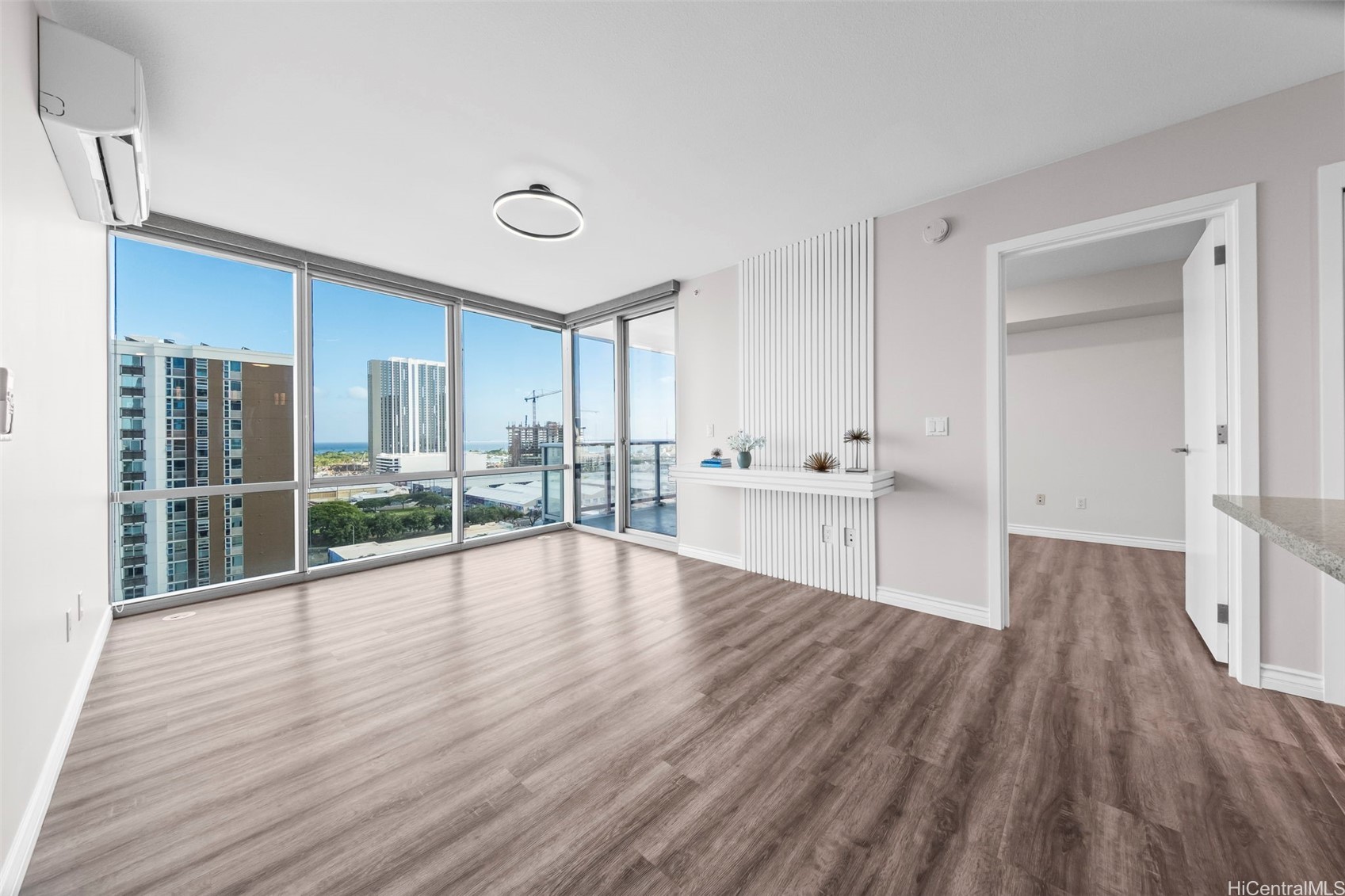 555 South Street 1401