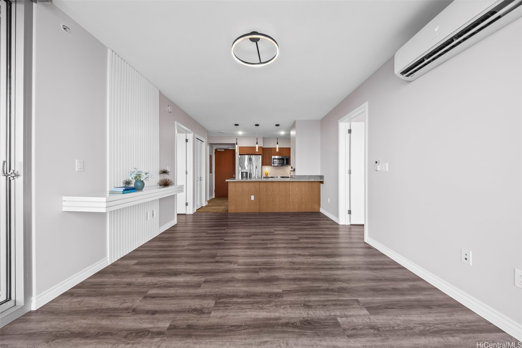 555 South Street 1401