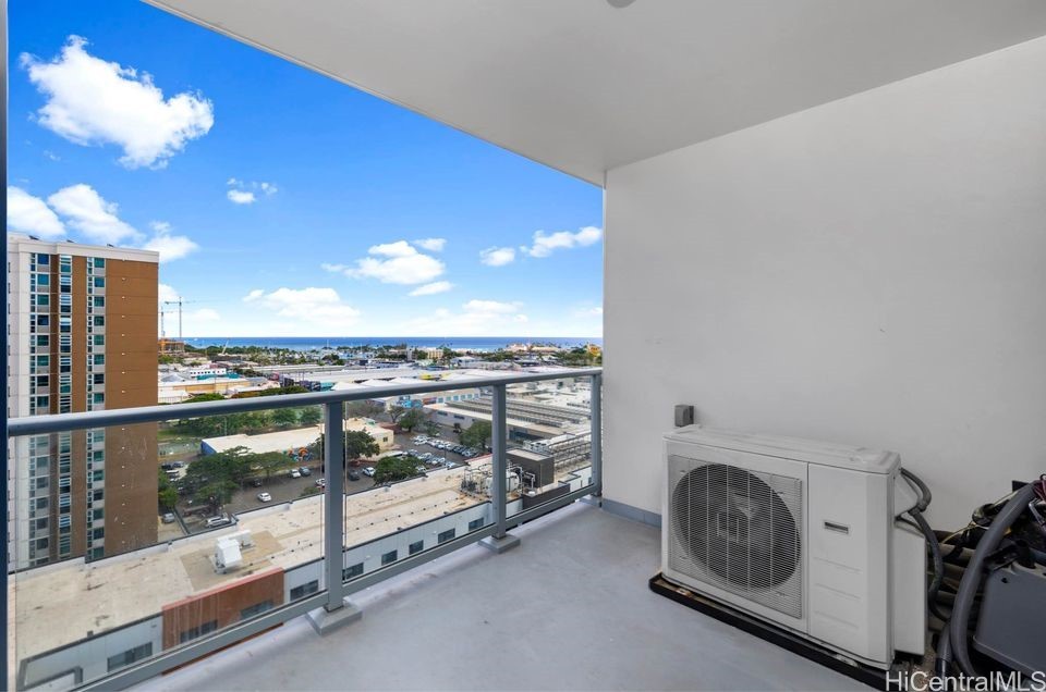 555 South Street 1401