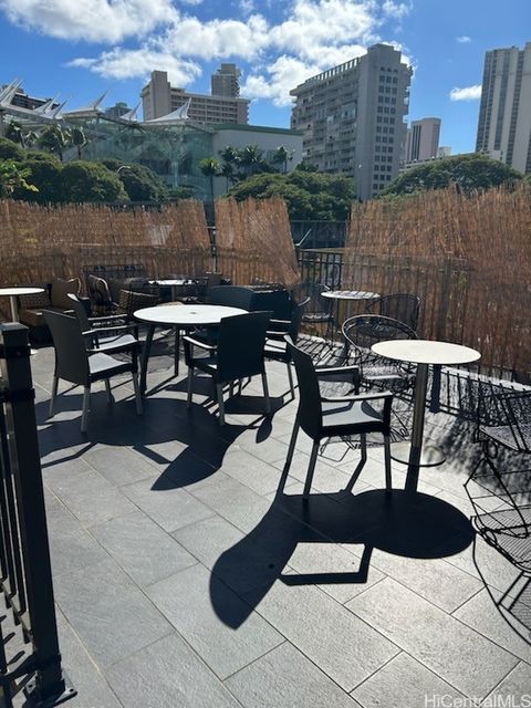 1697 Kalauokalani Way Honolulu HI 96814