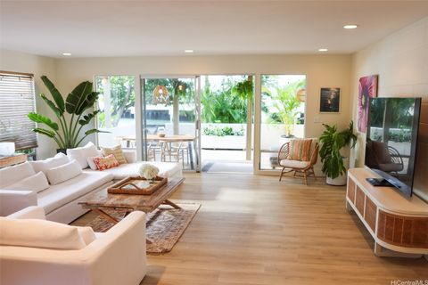 Photo of 205 Kawaihae Street #A6, Honolulu, HI 96825 (MLS # 202605208)