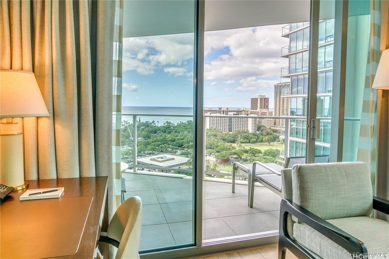 2139 Kuhio Avenue 2101