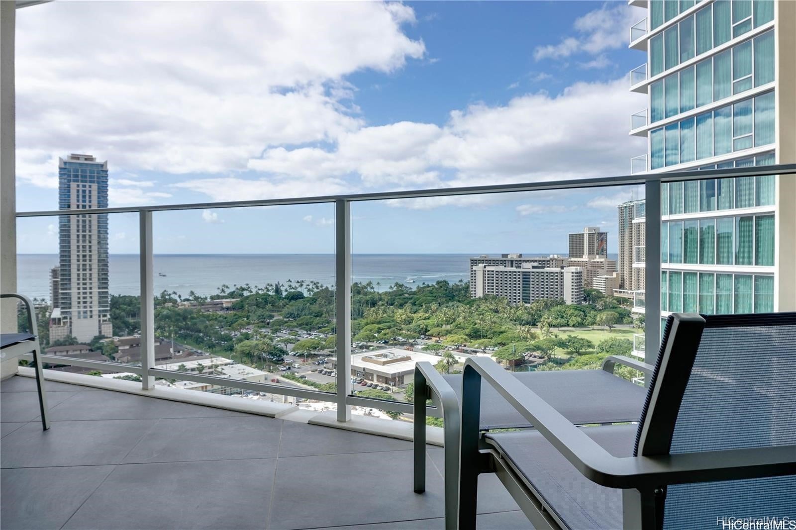 2139 Kuhio Avenue 2101
