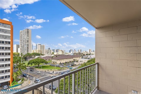 Photo of 1415 Punahou Street #805, Honolulu, HI 96822 (MLS # 202616847)