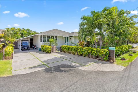 Photo of 146 Maluniu Avenue #B, Kailua, HI 96734 (MLS # 202607025)