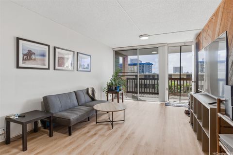 1524 Pensacola Street 318 Honolulu HI 96822