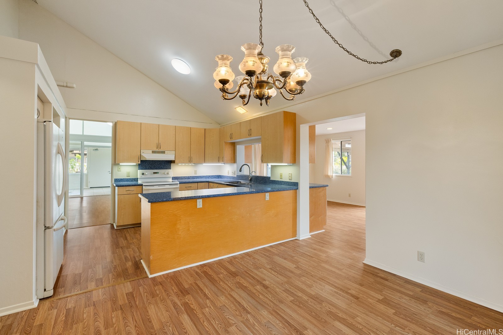 95-644 Naholoholo Street