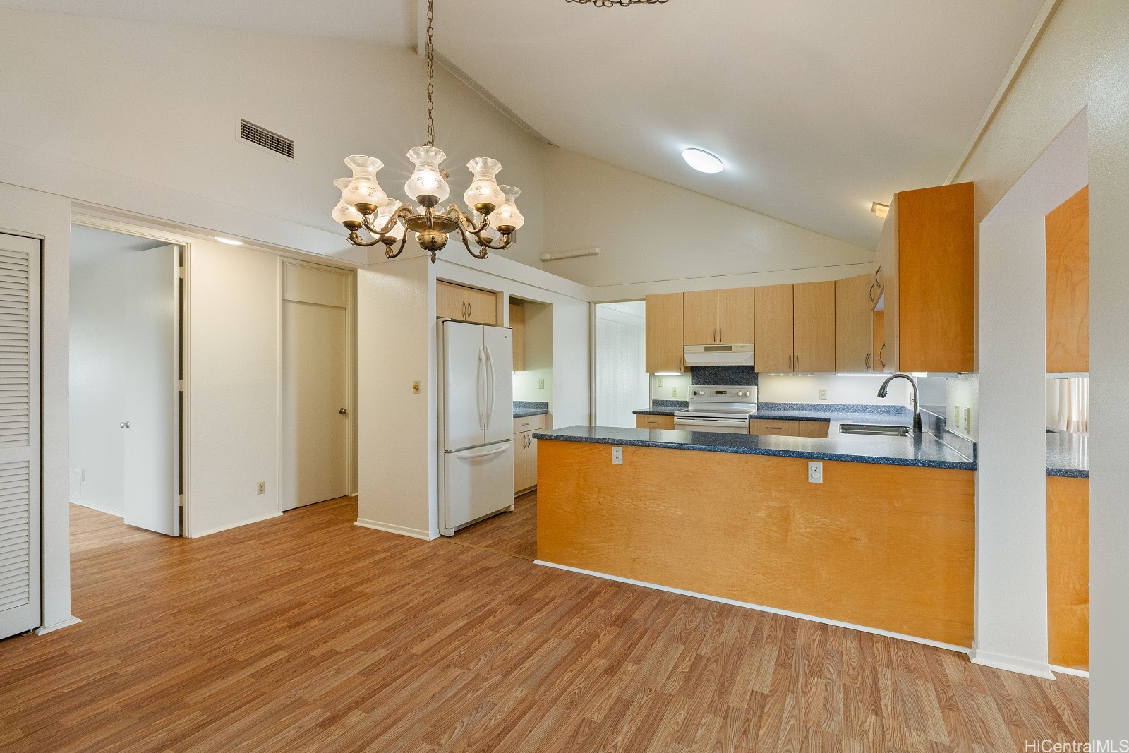 95-644 Naholoholo Street