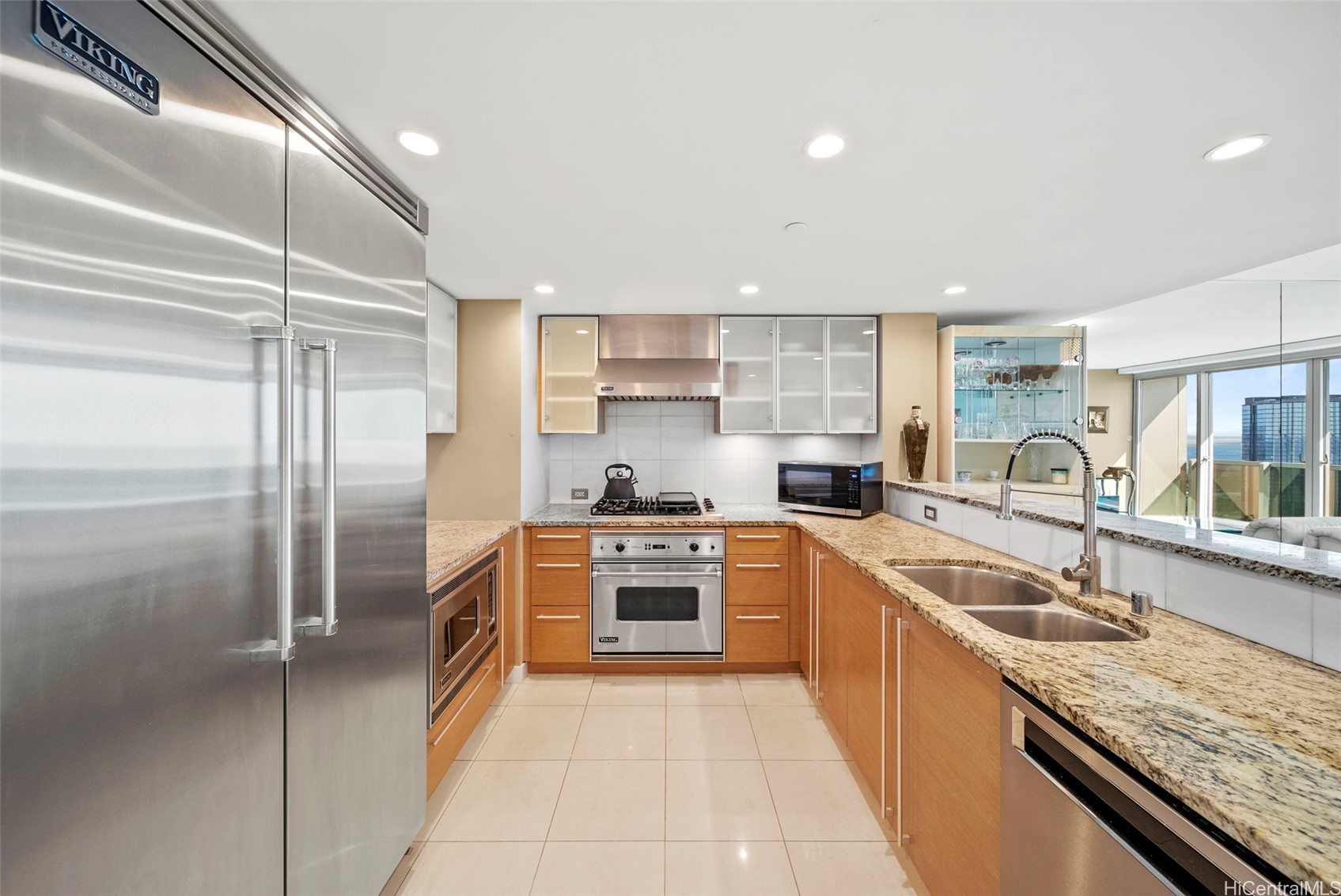 1177 Queen Street 4002