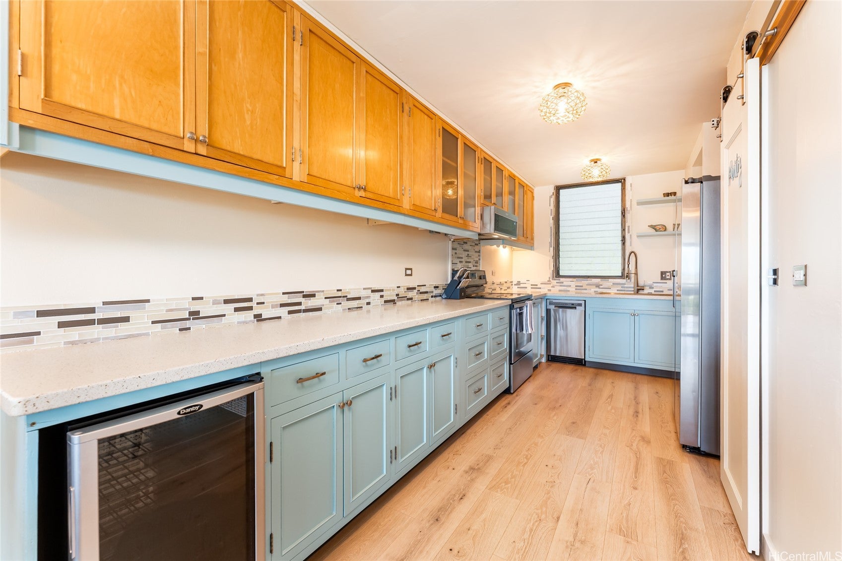 501 Hahaione Street 1/9J